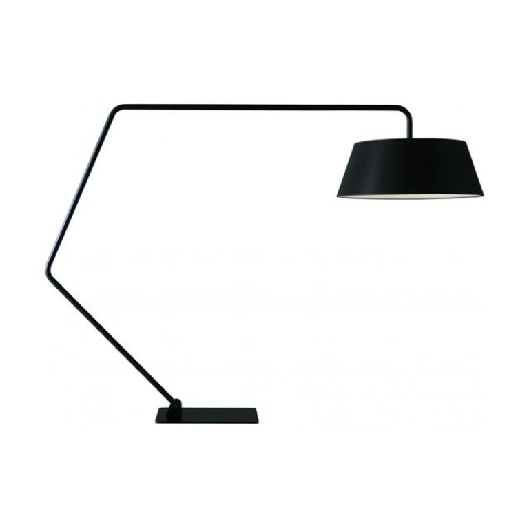 Ligne Roset Bul lattiavalaisin lukulamppunaLigne Roset Bul-lattiavalaisin lukulamppu asennossa