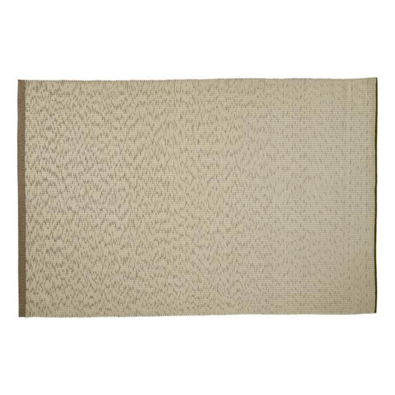 Ligne Roset Rue d'Hauteville villamatto roosan värisenä