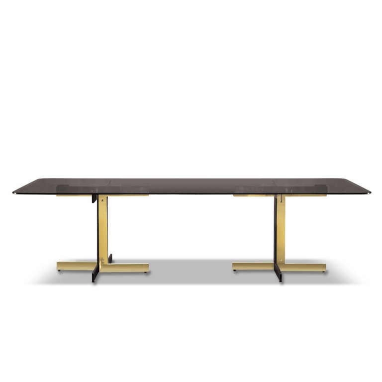 Minotti Catlin ruokapöydät