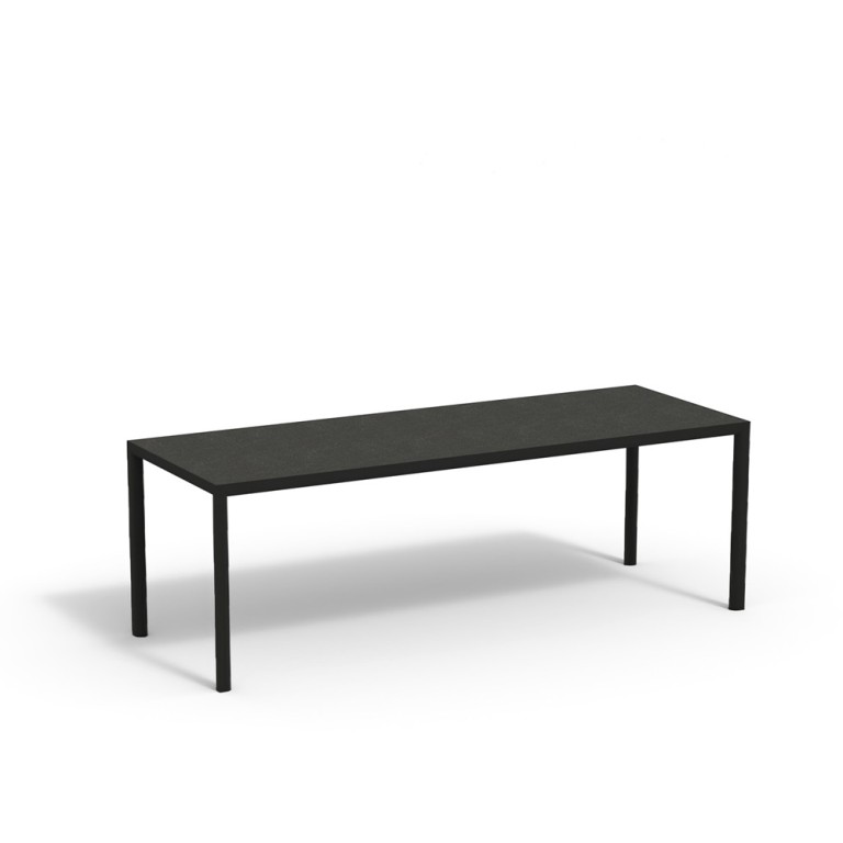 Roda Plein Air 003 pöytä 1