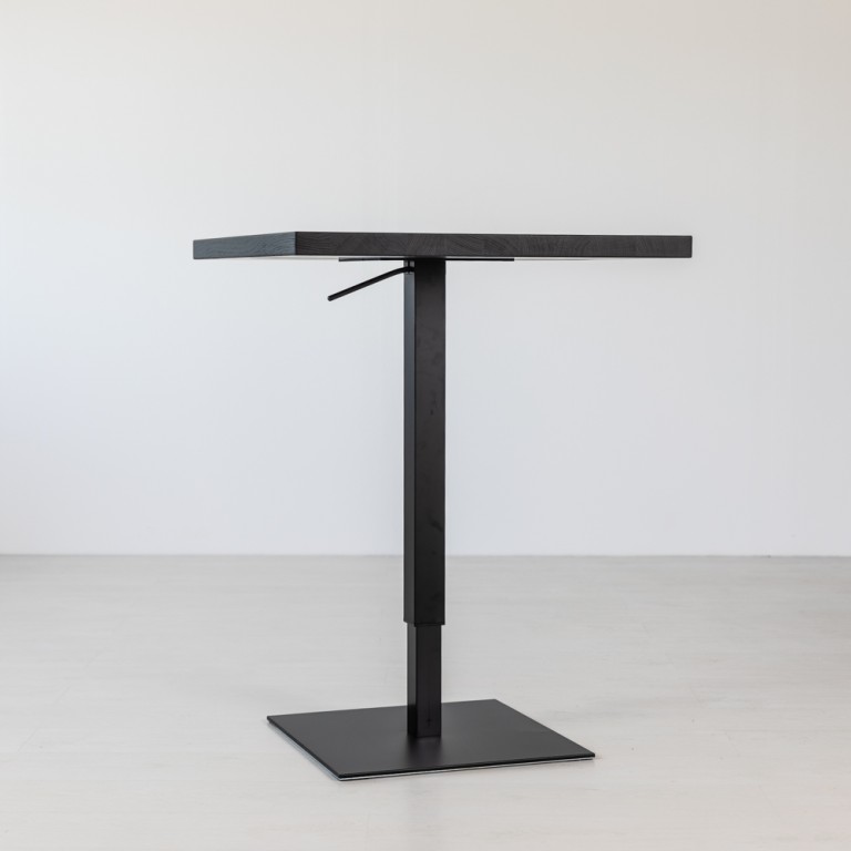 Cumulo korkeussäädettävä pöytä - mallikappale HUOM! Tämä tuote esillä Skannon liikkeessä