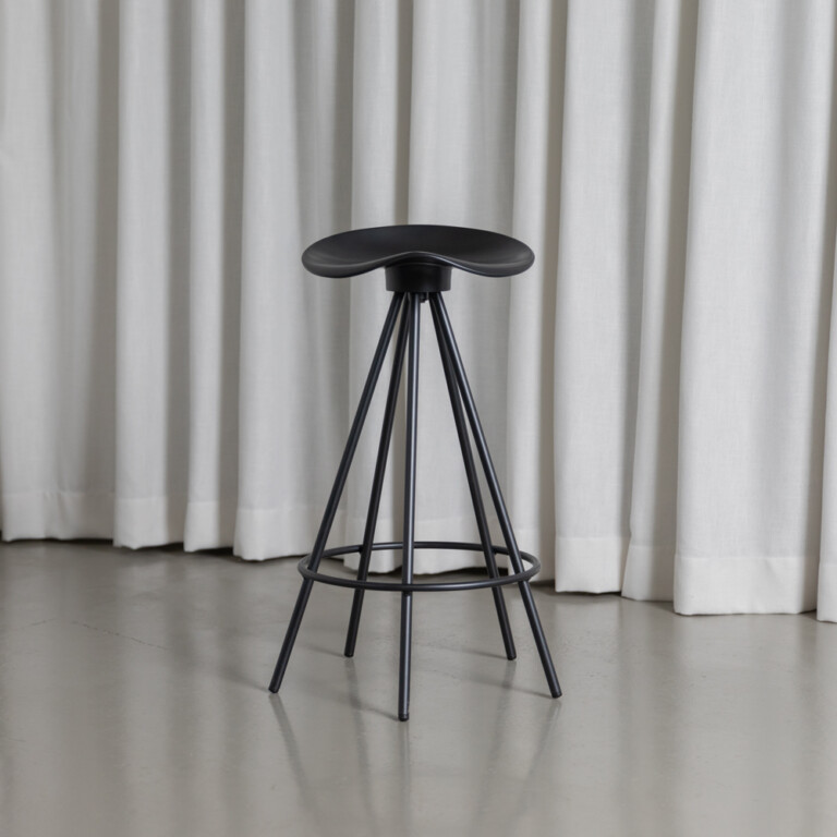 Jamaica baarituoli - mallikappale HUOM! Tämä tuote esillä Skannon liikkeessä