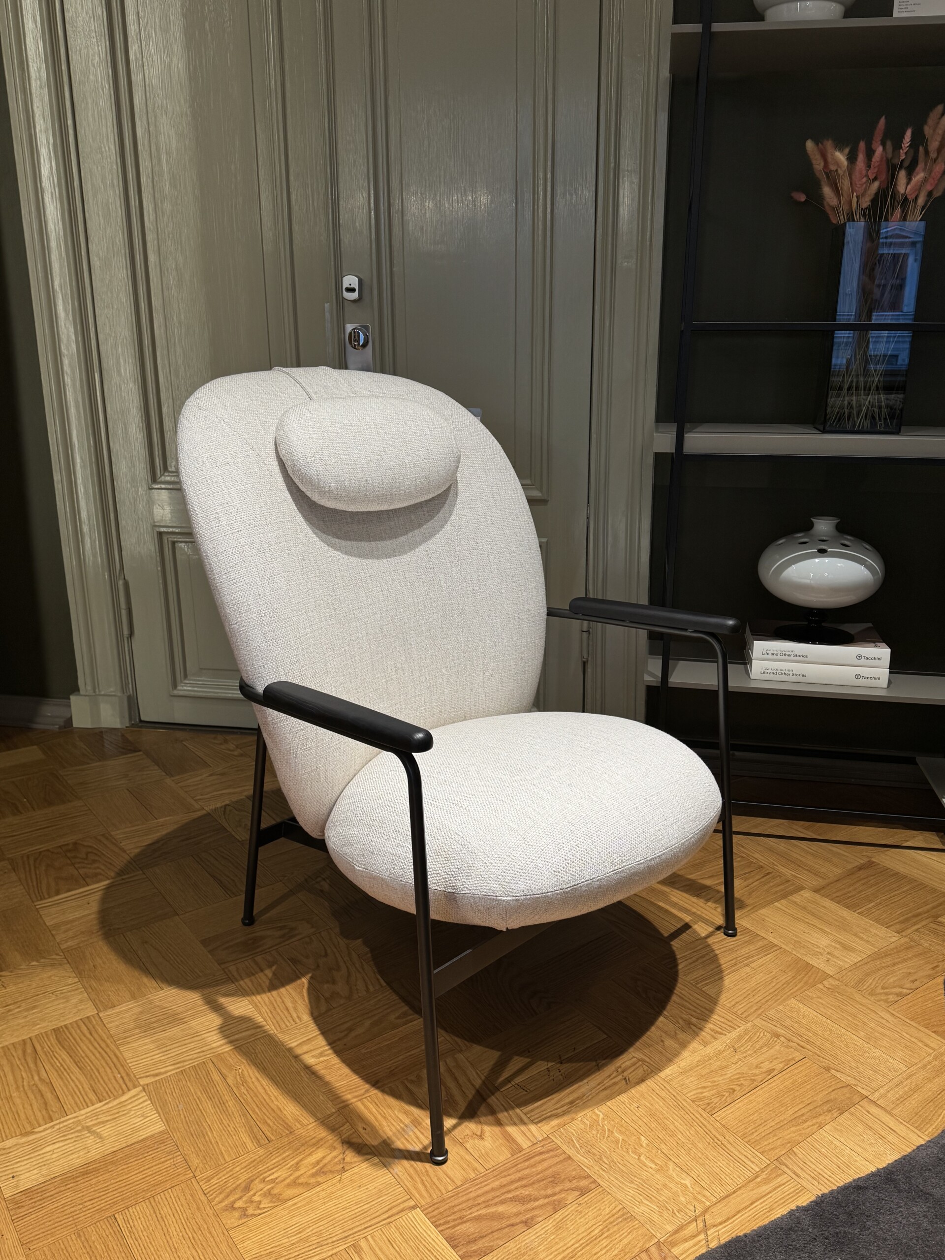 Claire nojatuoli - mallikappale HUOM! Tämä tuote esillä Skannon liikeessä