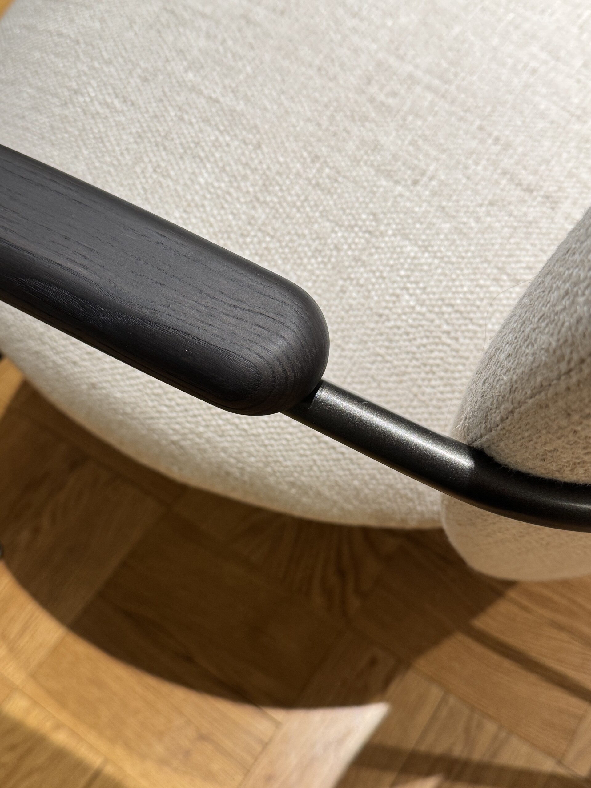 Claire nojatuoli - mallikappale HUOM! Tämä tuote esillä Skannon liikeessä