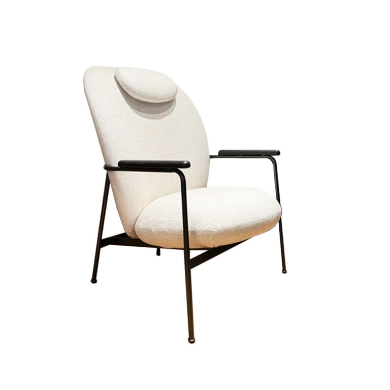 Claire nojatuoli - mallikappale HUOM! Tämä tuote esillä Skannon liikeessä